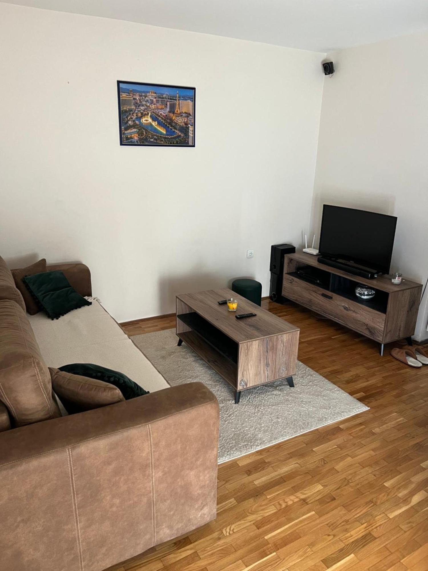 Sad Apartman Ni 外观 照片