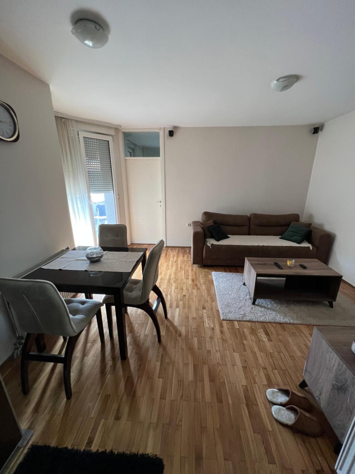 Sad Apartman Ni 外观 照片